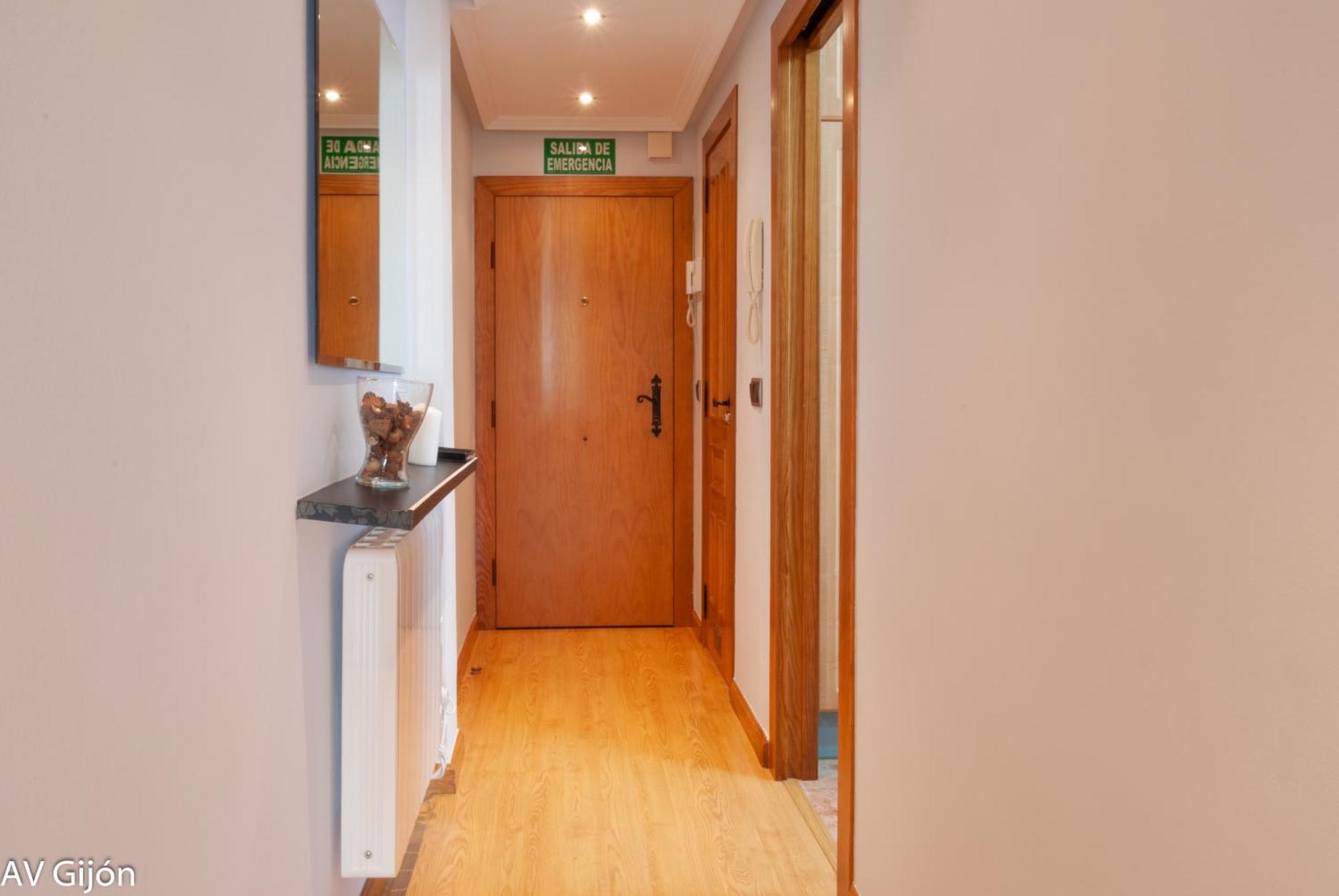 Av Premio Real 16 Appartement Gijón Buitenkant foto