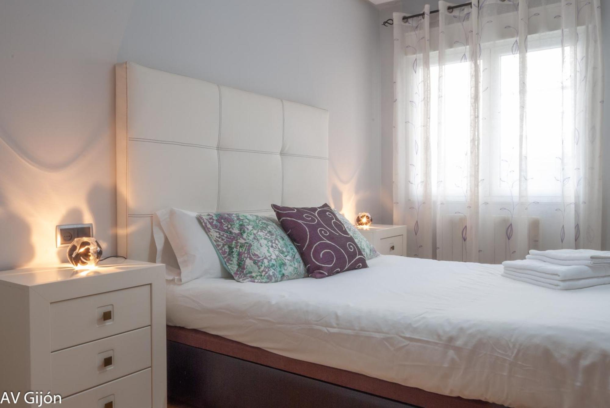 Av Premio Real 16 Appartement Gijón Buitenkant foto