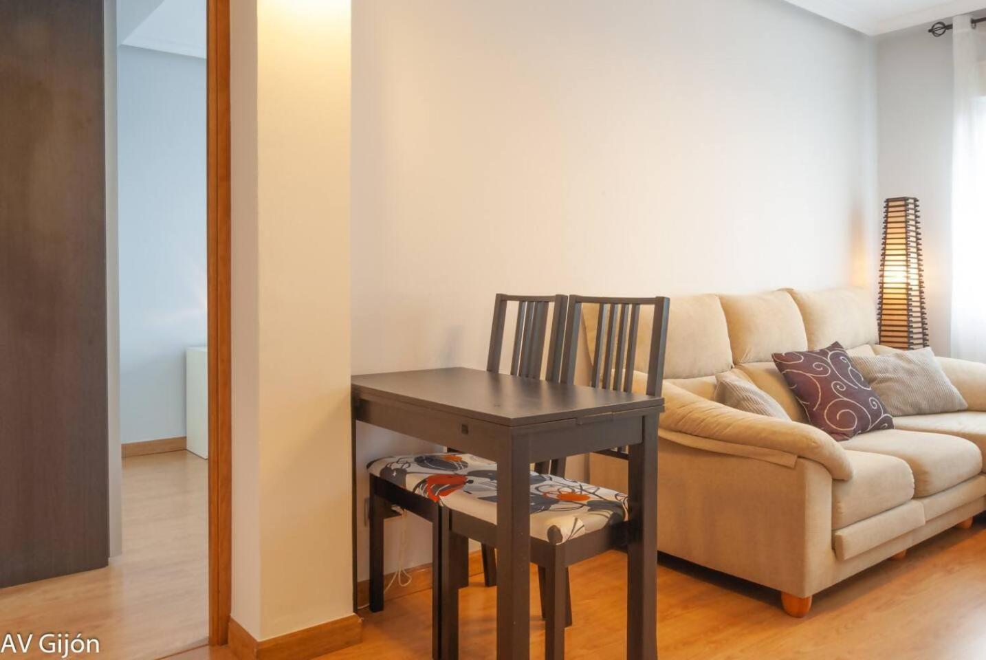 Av Premio Real 16 Appartement Gijón Buitenkant foto
