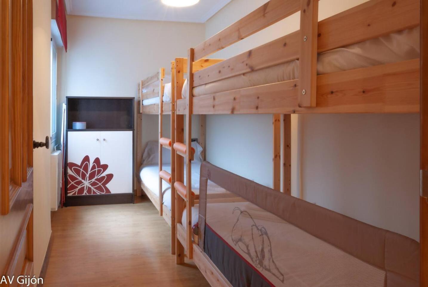 Av Premio Real 16 Appartement Gijón Buitenkant foto